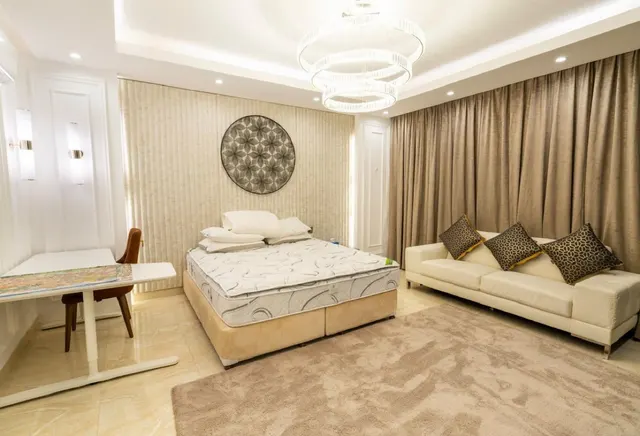 PREMIUM 6BR CORNER VILLA | LIFT & GARDENS|RAYYAN