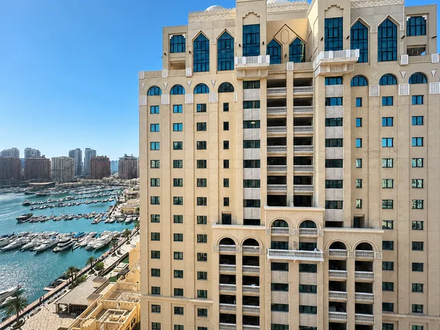 LUXURY SPACIOUS FURNISHED 1BHK APARTMENT