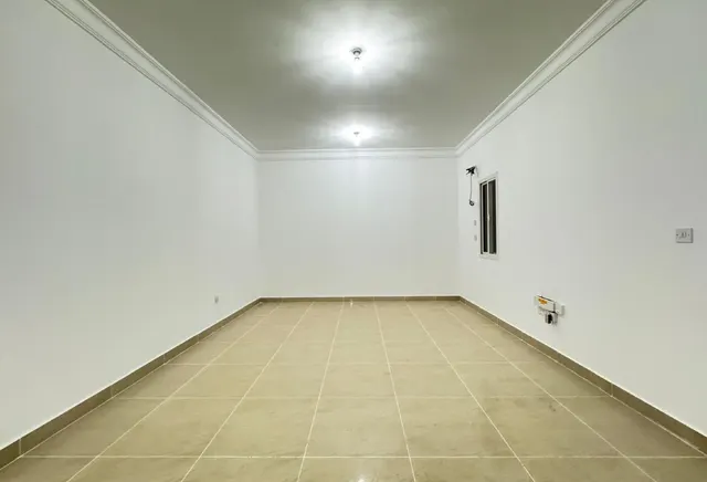 SPACIOUS UNFURNISHED 3BHK APARTMENT