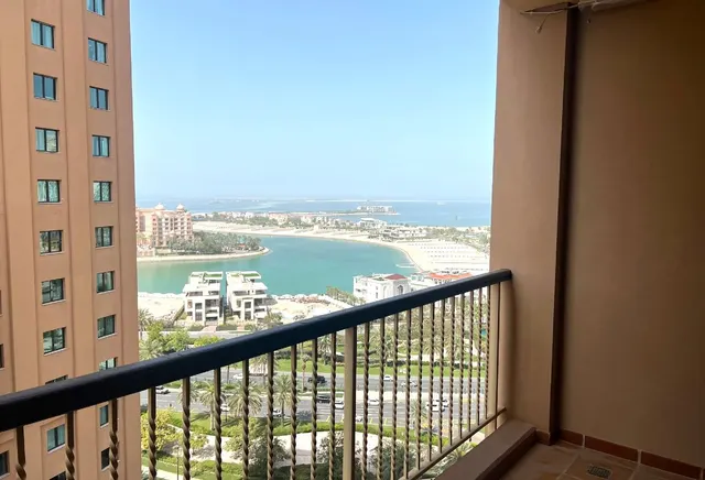 AMAZING VIEW | SPACIOUS 1BR WITH BALCONY