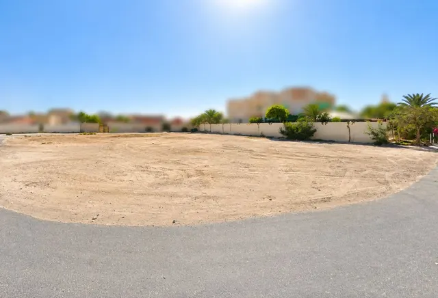 843 SQM CORNER LAND NEAR BEACH | THAKEERA
