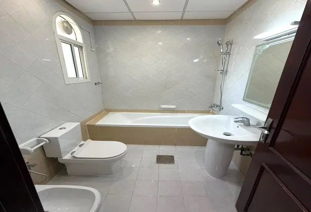 SPACIOUS 3BR COMPOUND VILLA+FACILITIES - THUMAMA