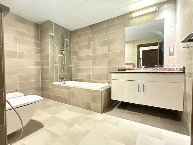 LUXURY SPACIOUS FURNISHED 1BHK APARTMENT