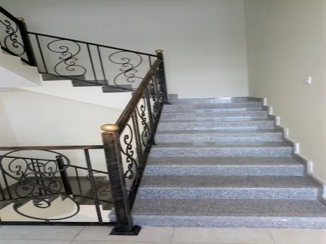 UF 6BR SA VILLA| PRIME LOCATION| MARKHIYA