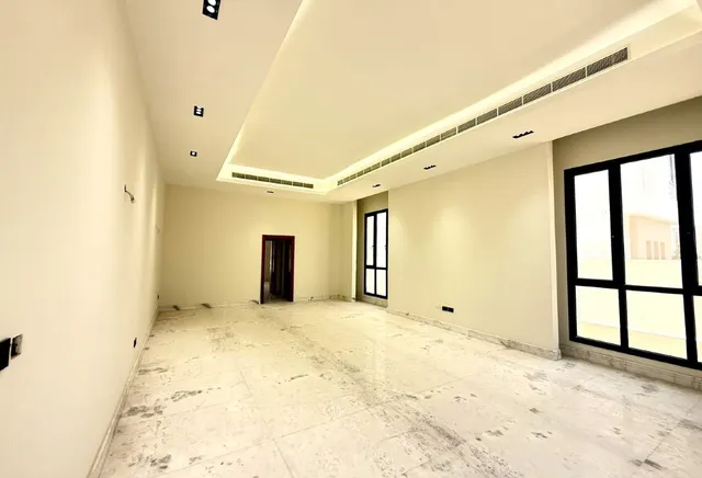 PREMIUM BIG 5+2BR VILLA + LIFT & POOL - LUSAIL