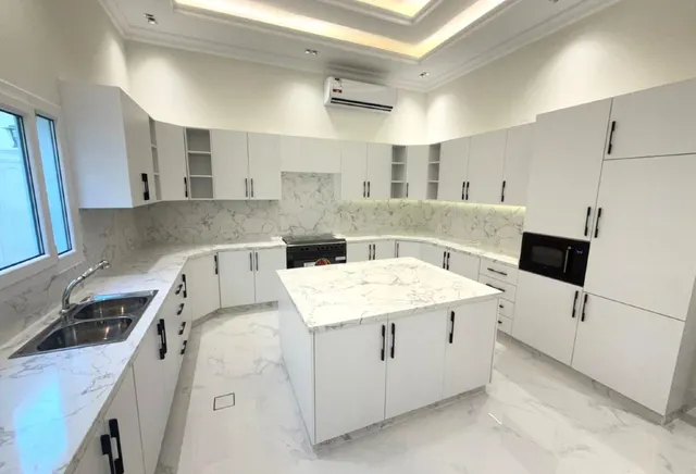 ELEGANT LUXURY 7BR VILLA| PRIVATE MAJLIS+LIFT