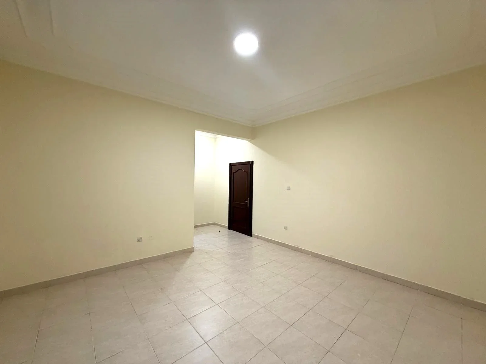 SPACIOUS 5BR CORNER VILLA | WEST BAY-ONAIZA
