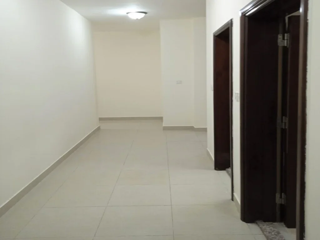 WELL MAINTAINED SPACIOUS UF 2BHK APARTMENT