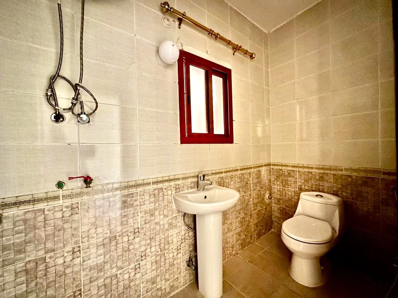 WELL MAINTAINED BUDGET-FRIENDLY 2BR APARTMENT