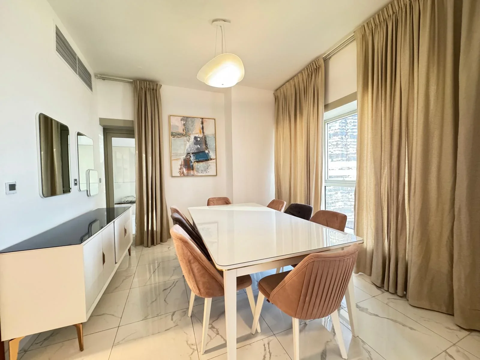 SEA VIEW FF 2+1BR APT W/BIG BALCONY+BILLS