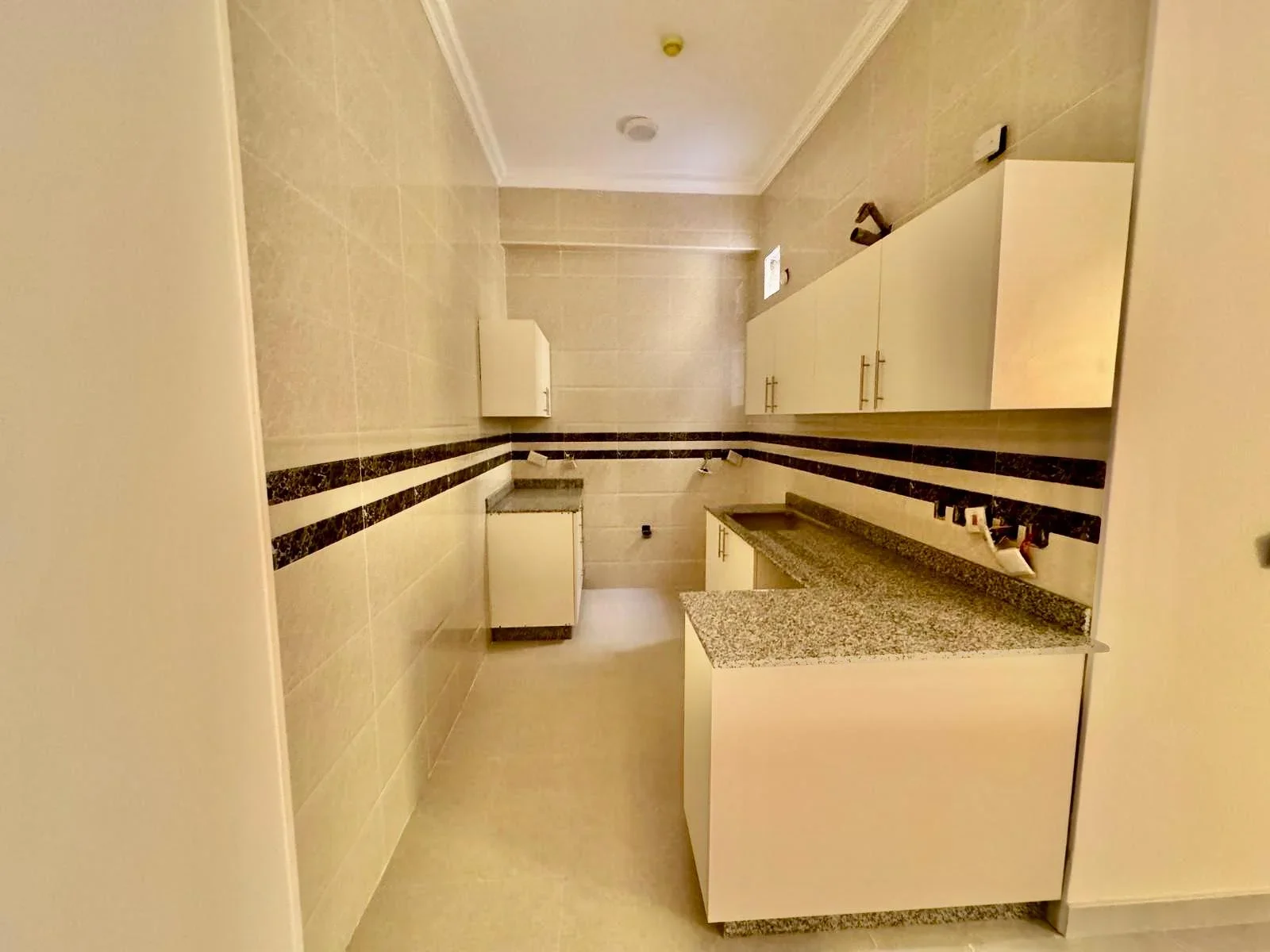 SPACIOUS FAMILY 2BR UF APARTMENT