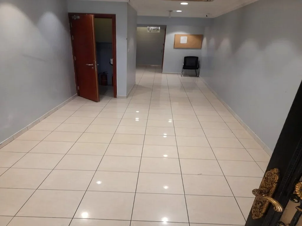 SPACIOUS UNFURNISHED 2BHK APARTMENT