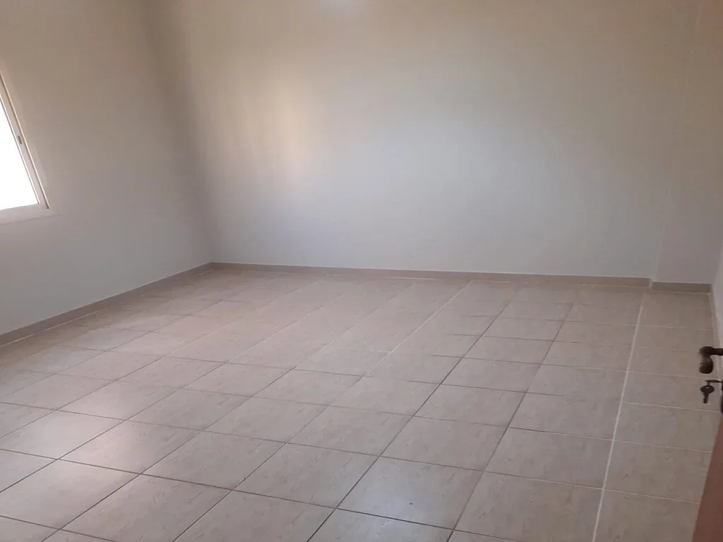 SPACIOUS UNFURNISHED 2BHK APARTMENT