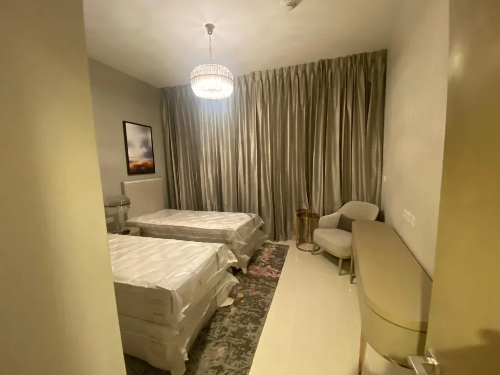 BEACHFRONT FF 2BHK APT+BALCONY & FACILITIES