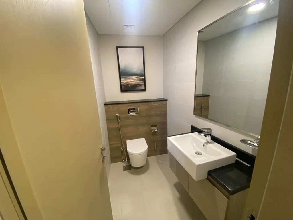 BEACHFRONT FF 2BHK APT+BALCONY & FACILITIES