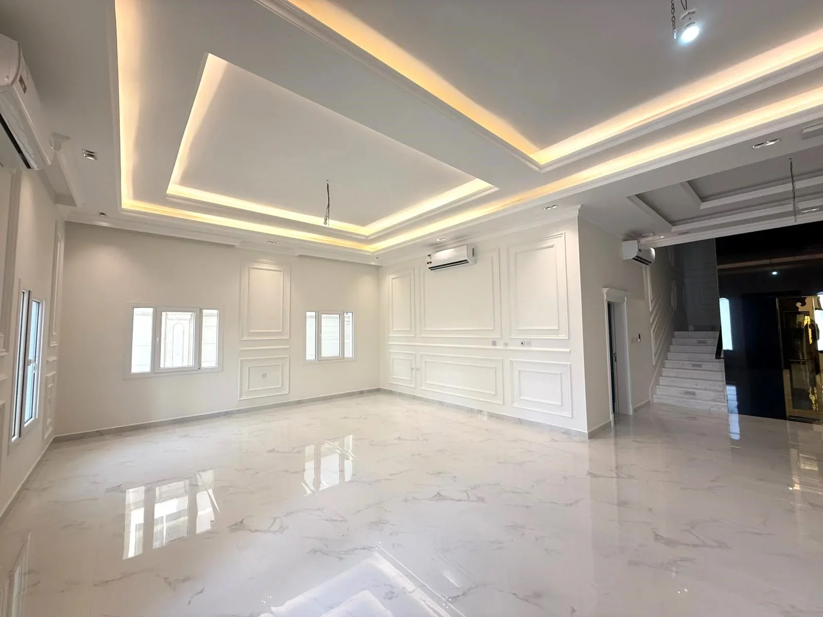ELEGANT LUXURY 7BR VILLA| PRIVATE MAJLIS+LIFT