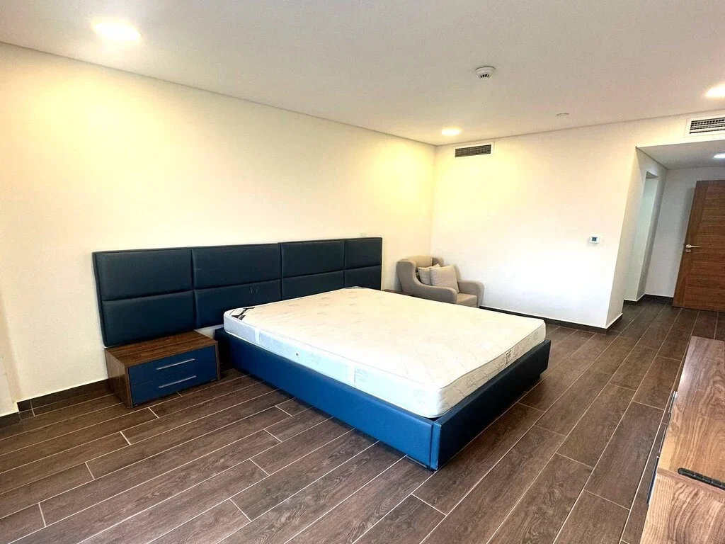 HOT DEAL 2BHK | CLOSE TO STADIUM | SPACIOUS LAYOUT