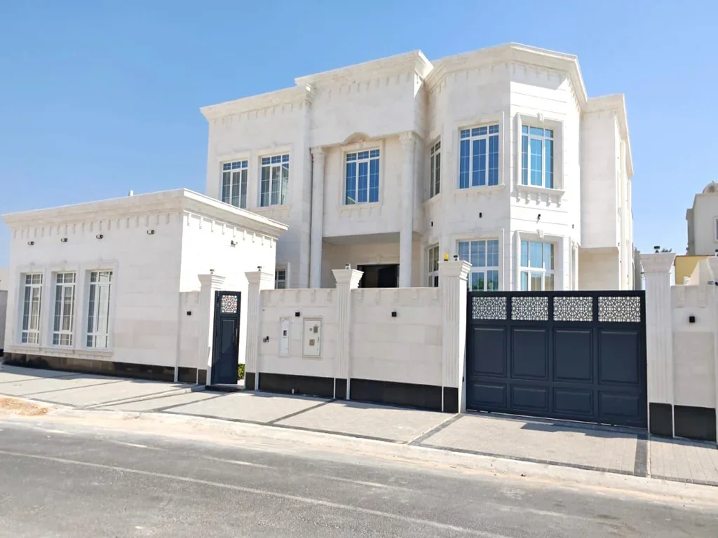PRESTIGIOUS 7BR ULTRA-LUXURY VILLA + BASEMENT