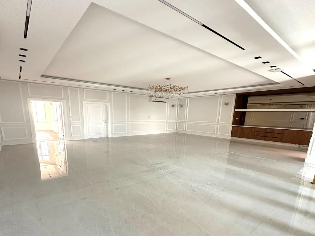 PRESTIGIOUS 7BR ULTRA-LUXURY VILLA + BASEMENT