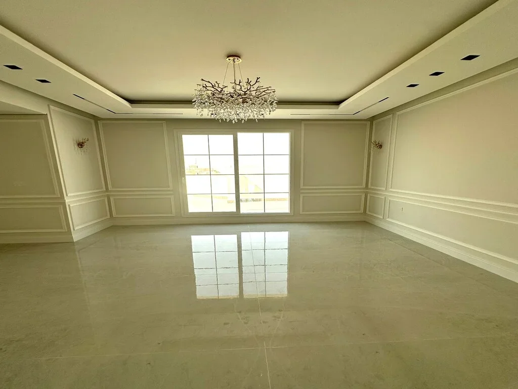 PRESTIGIOUS 7BR ULTRA-LUXURY VILLA + BASEMENT
