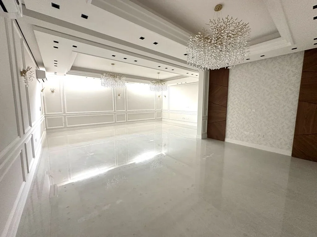 PRESTIGIOUS 7BR ULTRA-LUXURY VILLA + BASEMENT