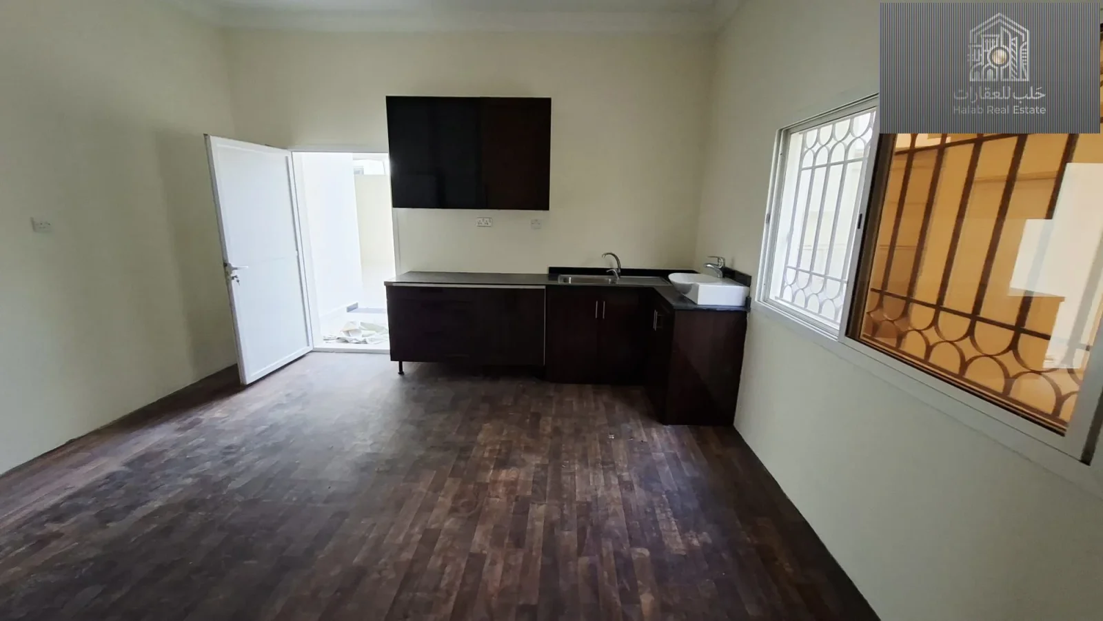 Spacious 8-Bedroom Villa for Rent in Al Kharaitiyat | Corner Plot