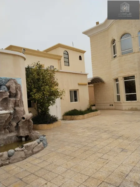 Spacious 4-Bedroom Villa for Rent in Umm Qarn | 400 sqm