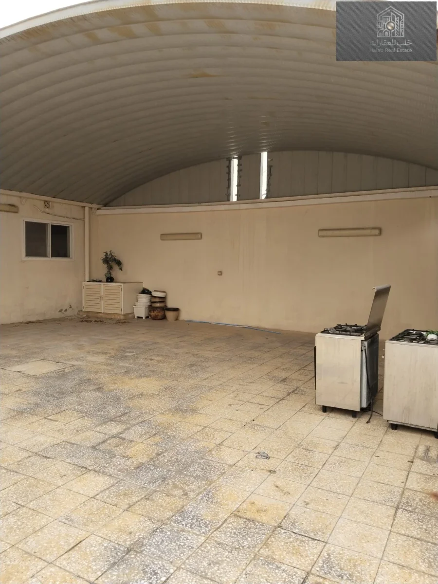 Spacious 4-Bedroom Villa for Rent in Umm Qarn | 400 sqm