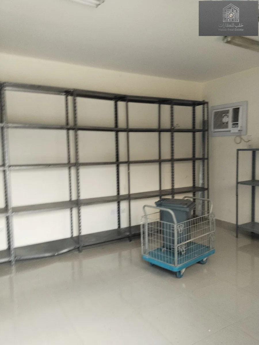 Spacious 4-Bedroom Villa for Rent in Umm Qarn | 400 sqm