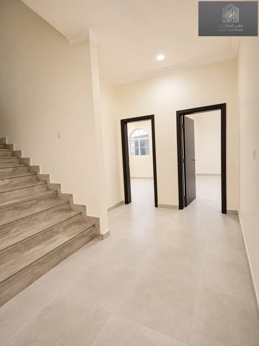 Spacious 7-Bedroom Villa with Annex in Duhail