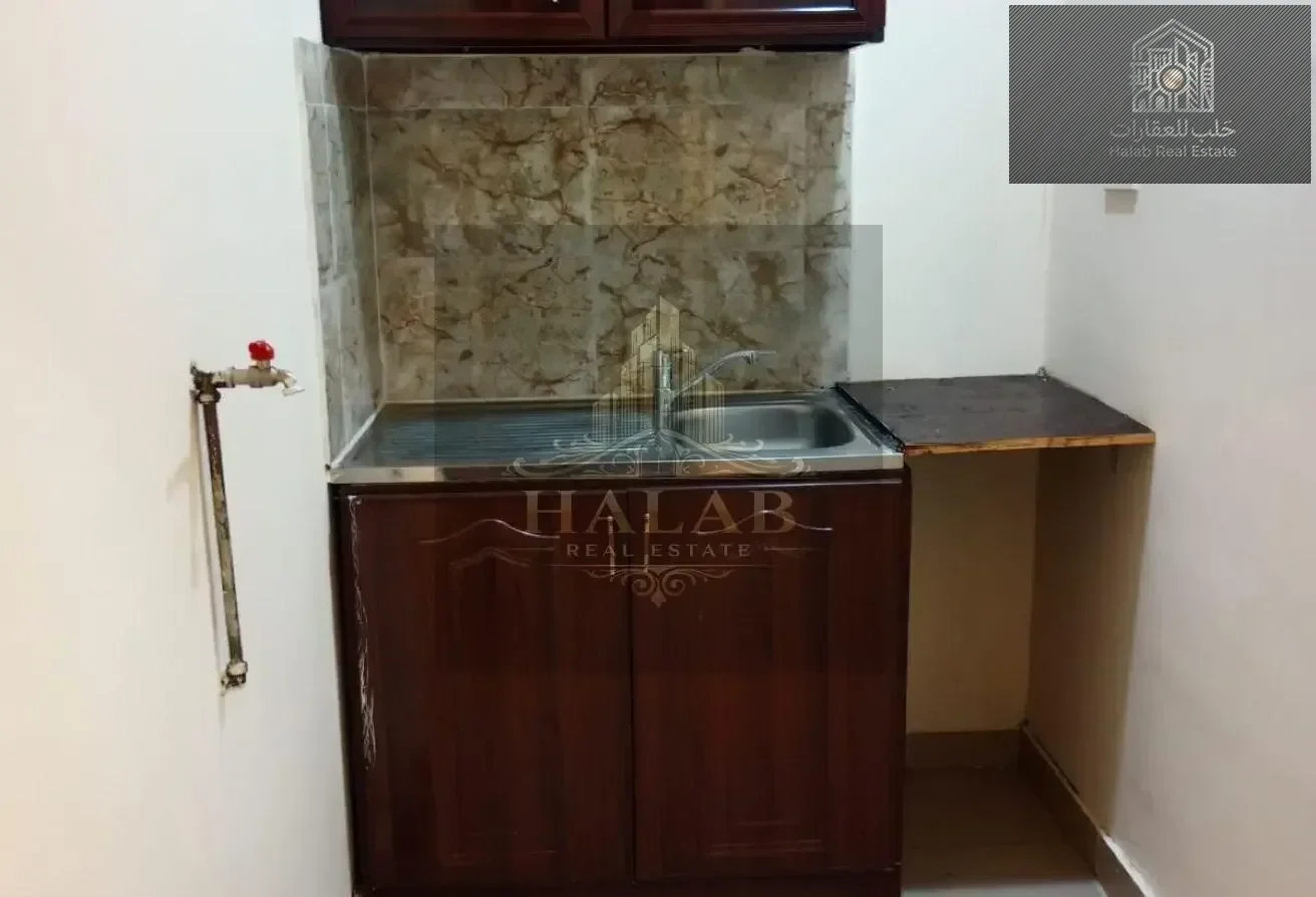Cozy 1-Bedroom Apartment with Kitchen and Bathroom in Umm Salal Ali