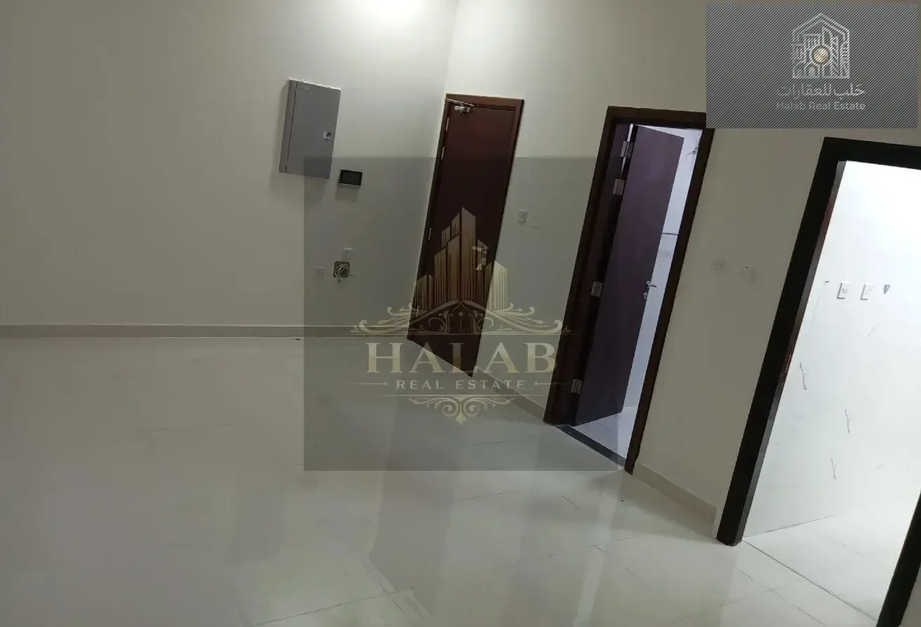 Large 4 Bedroom Family Apartment in Aspire Tower, Al Waab