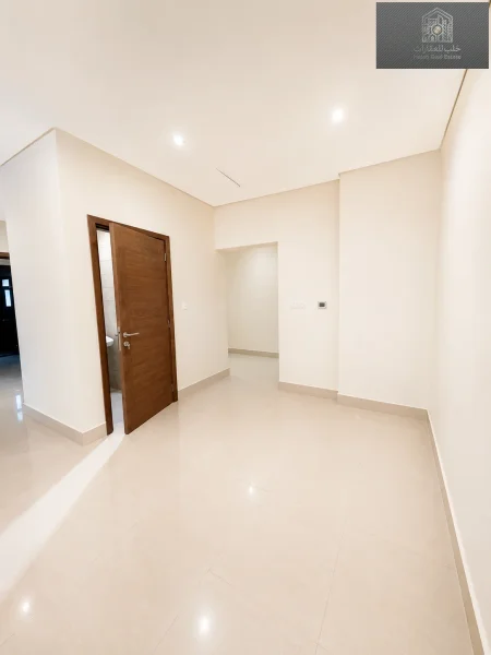Premium 2-bedroom, 3-bathroom apartment in Fox Hills South, Lusail