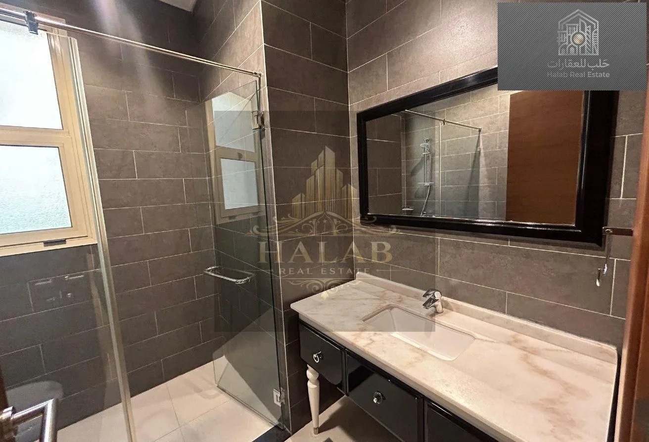Premium 2-bedroom, 3-bathroom apartment in Fox Hills South, Lusail
