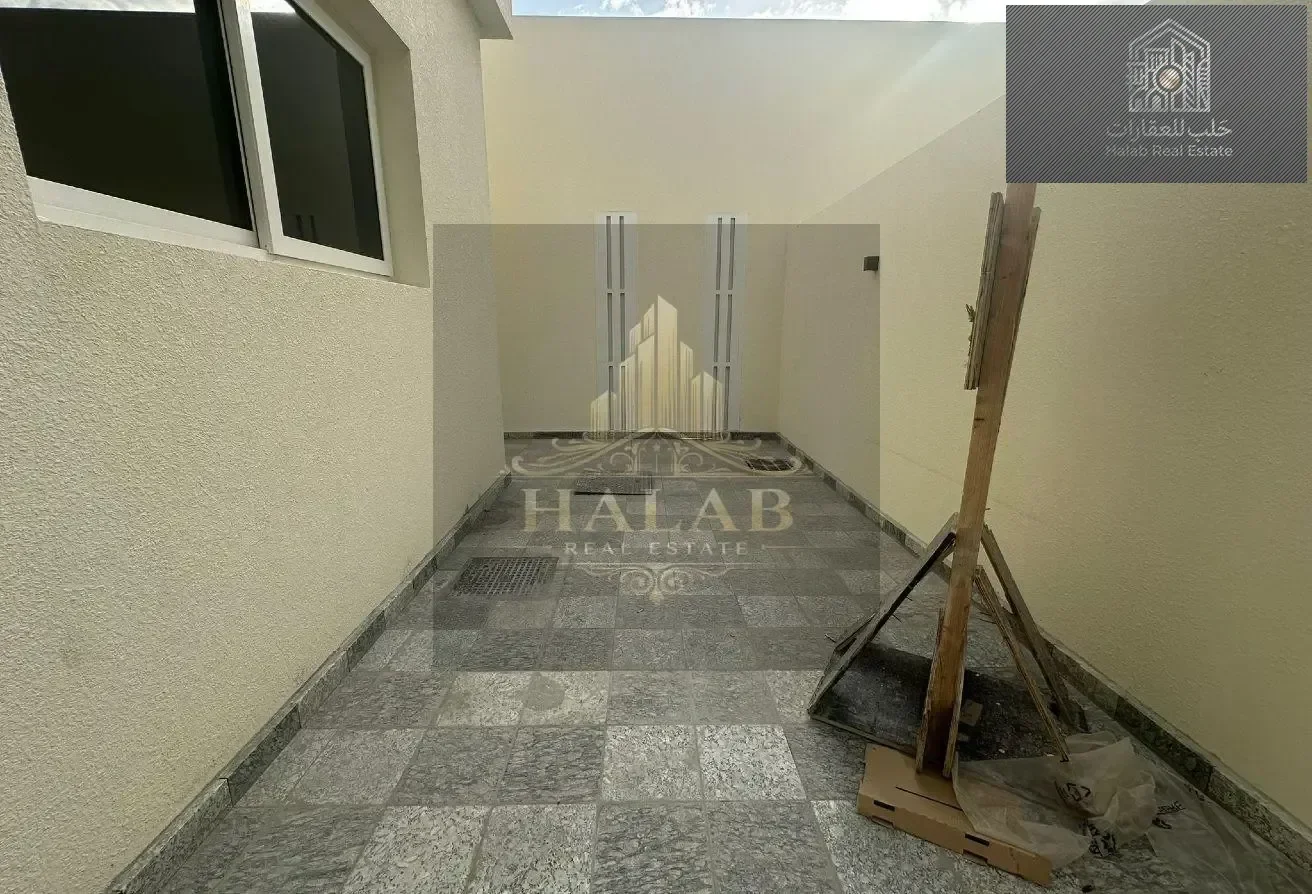 Brand new villa in Al Keesa Gate compound, Al Kheesa
