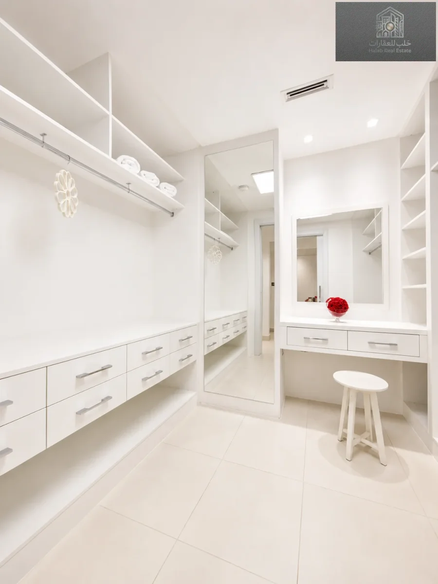 Ultra Luxury 5 Bedroom Villa on Al Waab Street