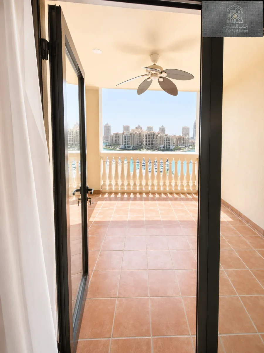 Exclusive 1 bedroom apartment with sea view in Viva West, The Pearl