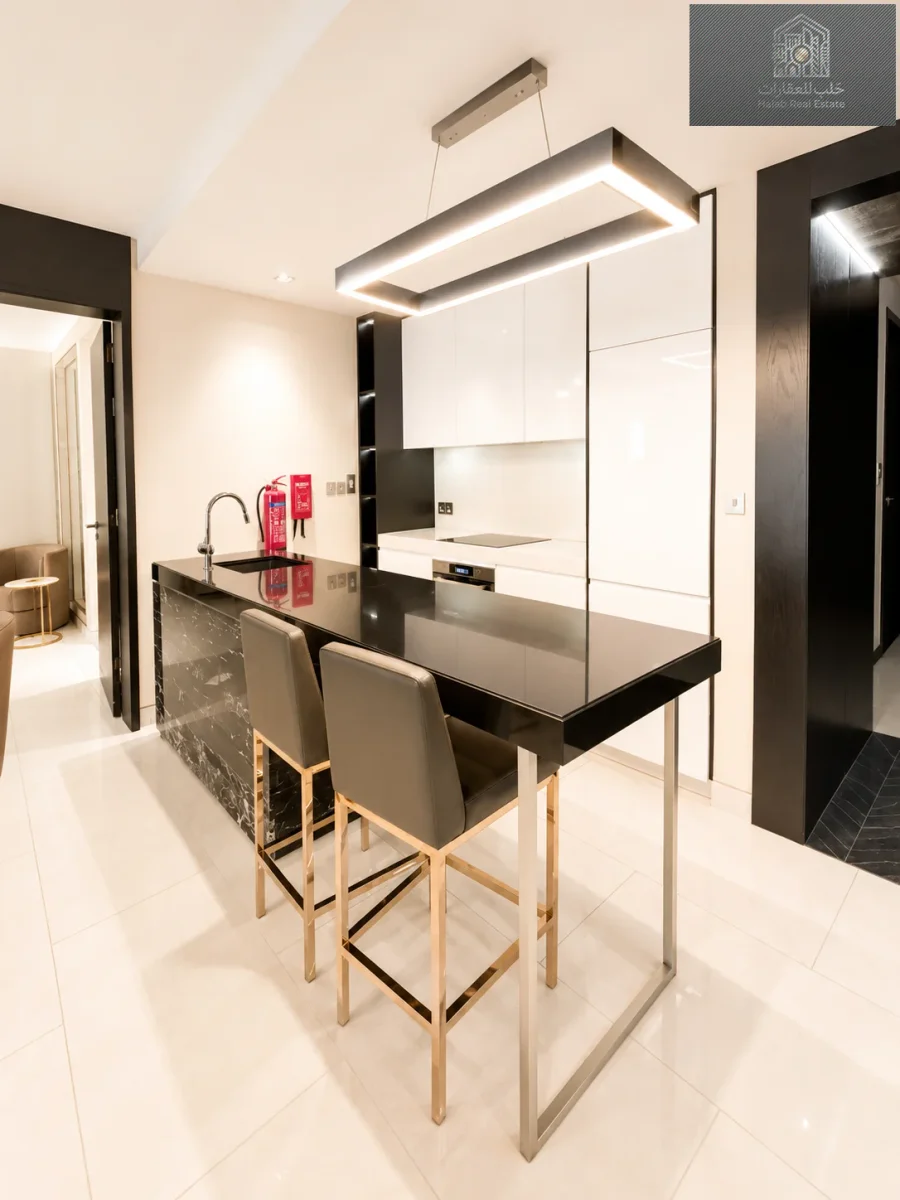 Luxury 1 Bedroom Apartment with Sea View and Private Jacuzzi in Hilton The Pearl Residences