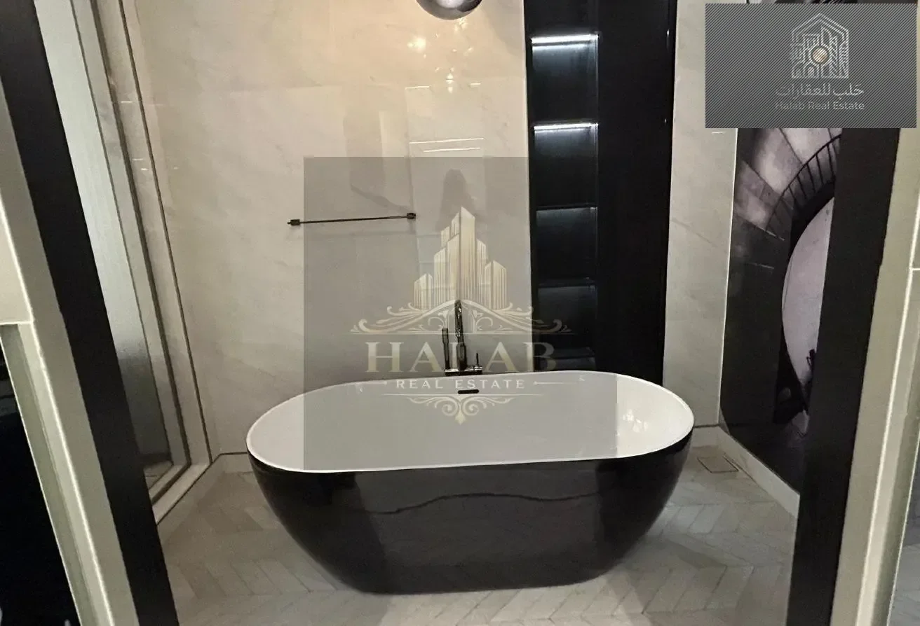 Luxury 1 Bedroom Apartment with Sea View and Private Jacuzzi in Hilton The Pearl Residences
