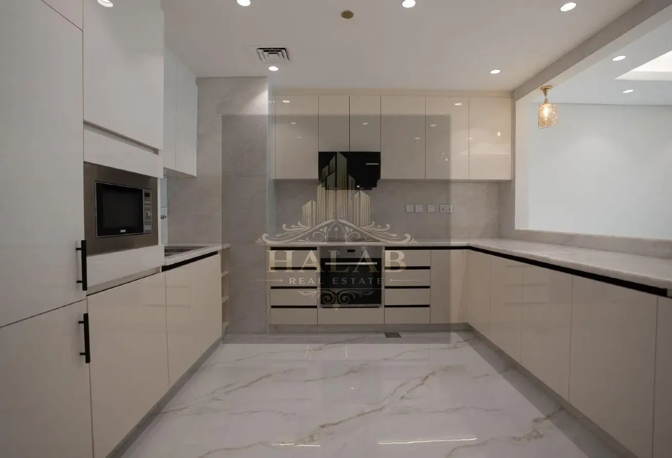 Spacious 1BR Semi-Furnished | Porto Arabia