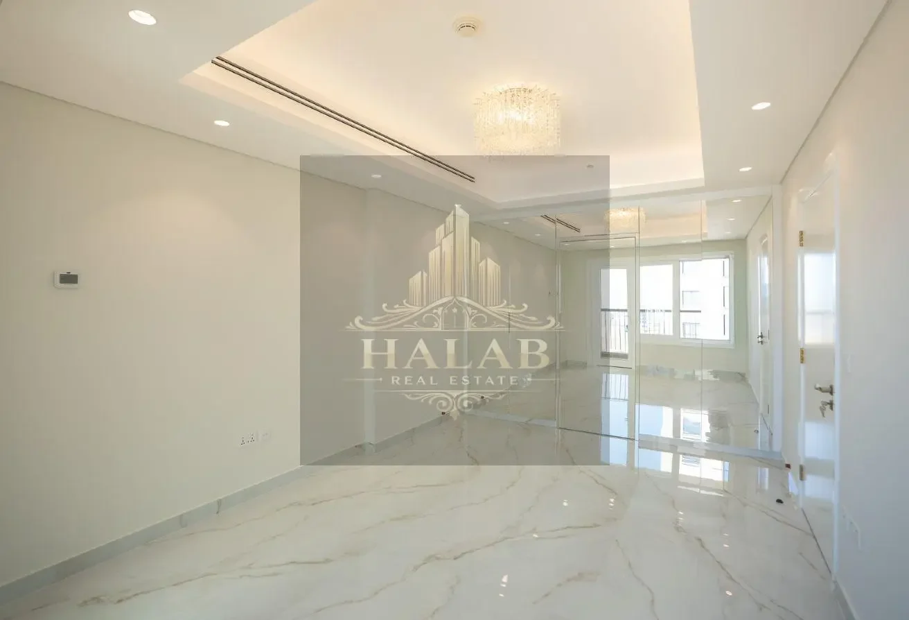 Spacious 1BR Semi-Furnished | Porto Arabia