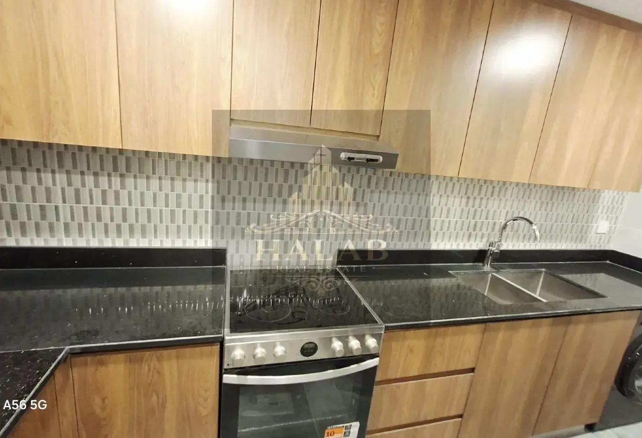 HUGE 1 BHK IN CORNICHE RAS ABU ABBOUD WITH BALCONY