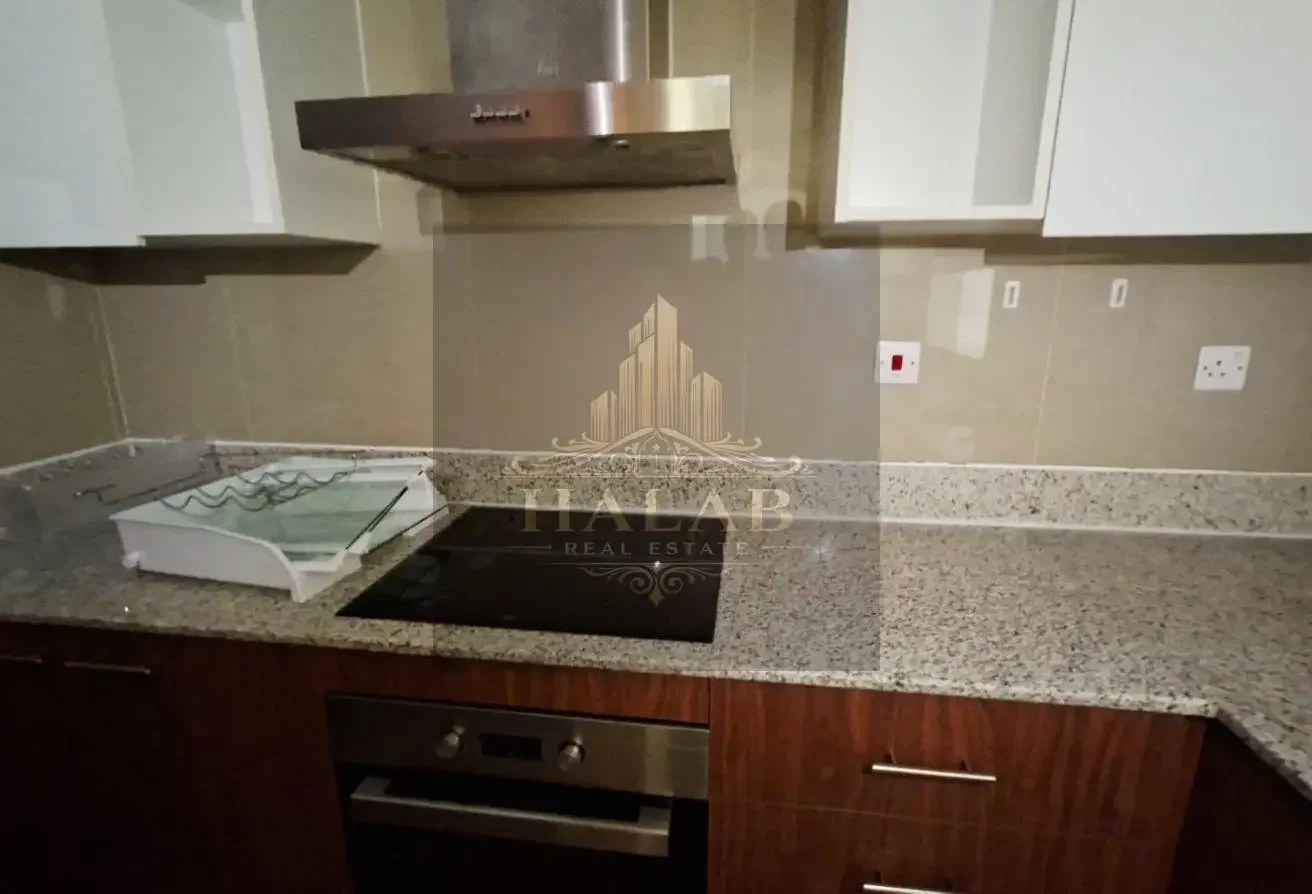 AMAZING One bedroom semi furnished in PORTO ARABIA