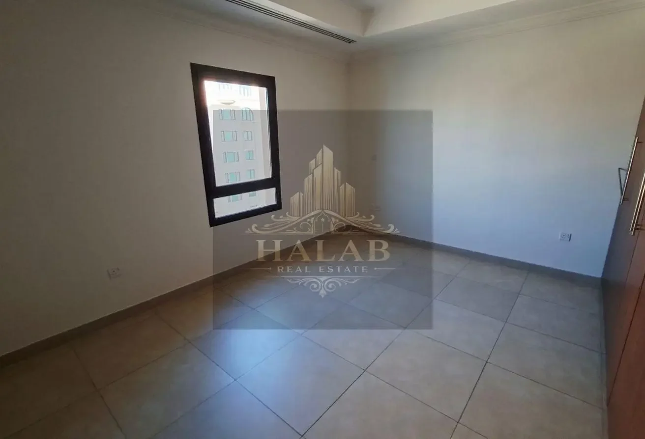 AMAZING One bedroom semi furnished in PORTO ARABIA