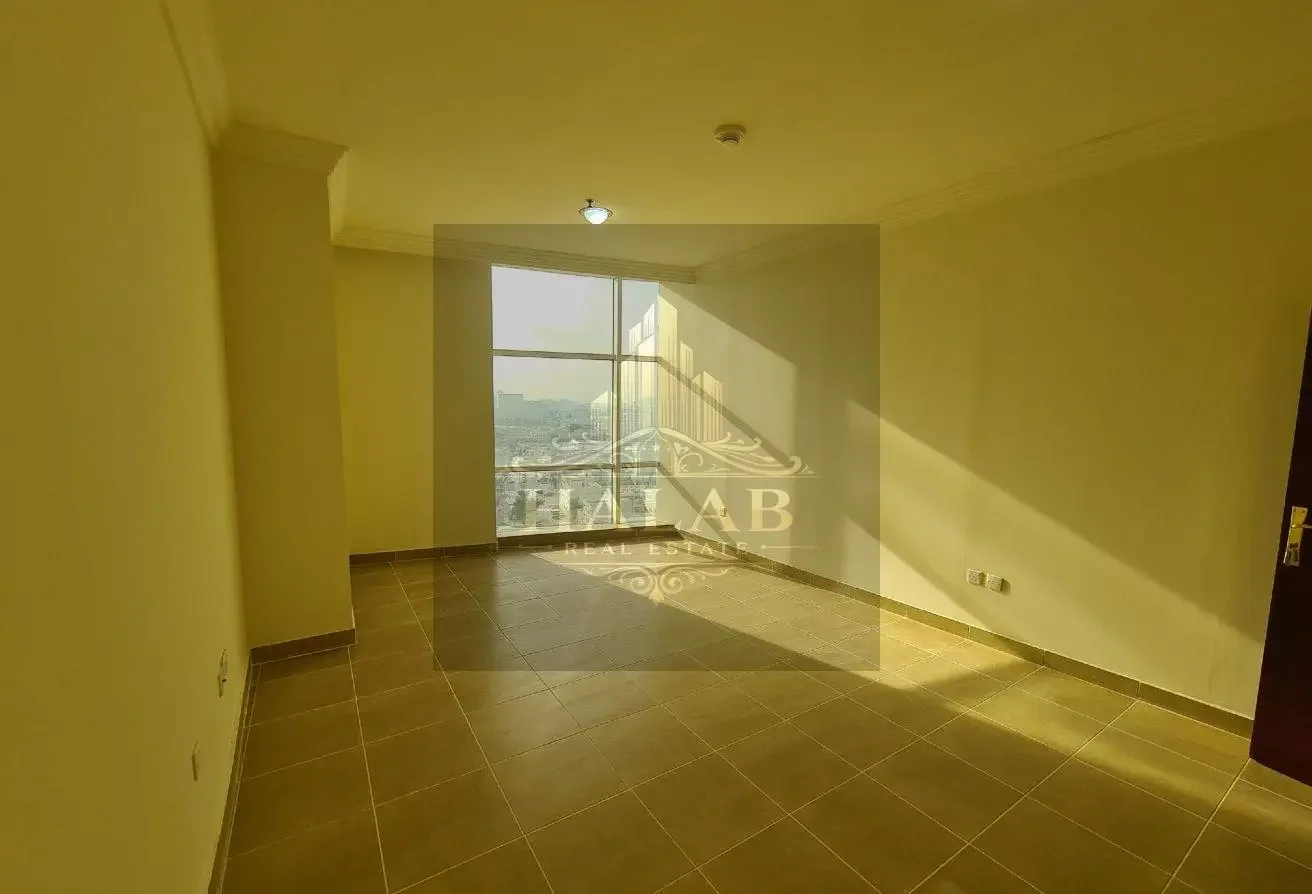 spaciouse 3 bhk in corniche near souq waqif