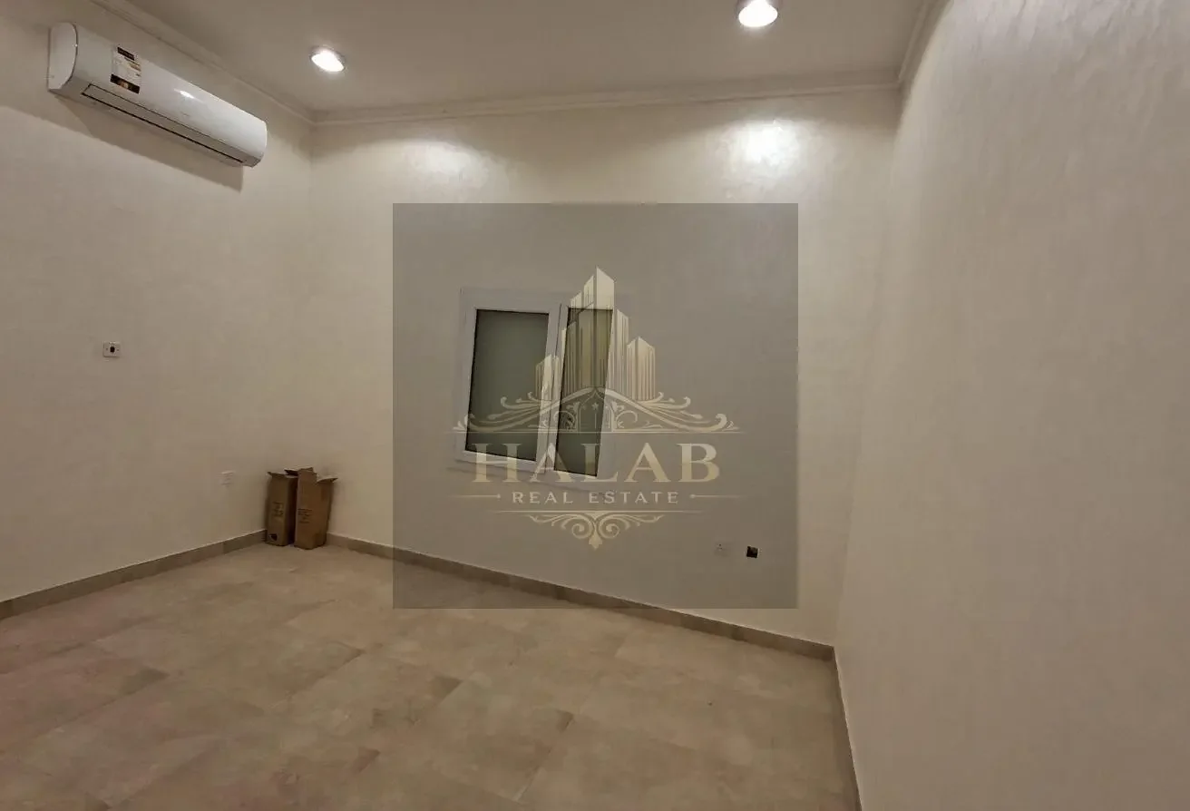 BRAND NEW STUDIO IN MUSHEIREB NEAR METRO