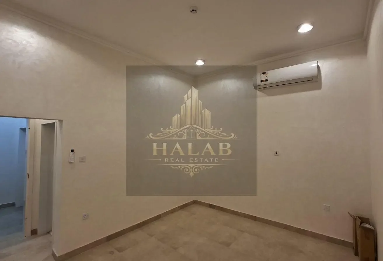 BRAND NEW STUDIO IN MUSHEIREB NEAR METRO