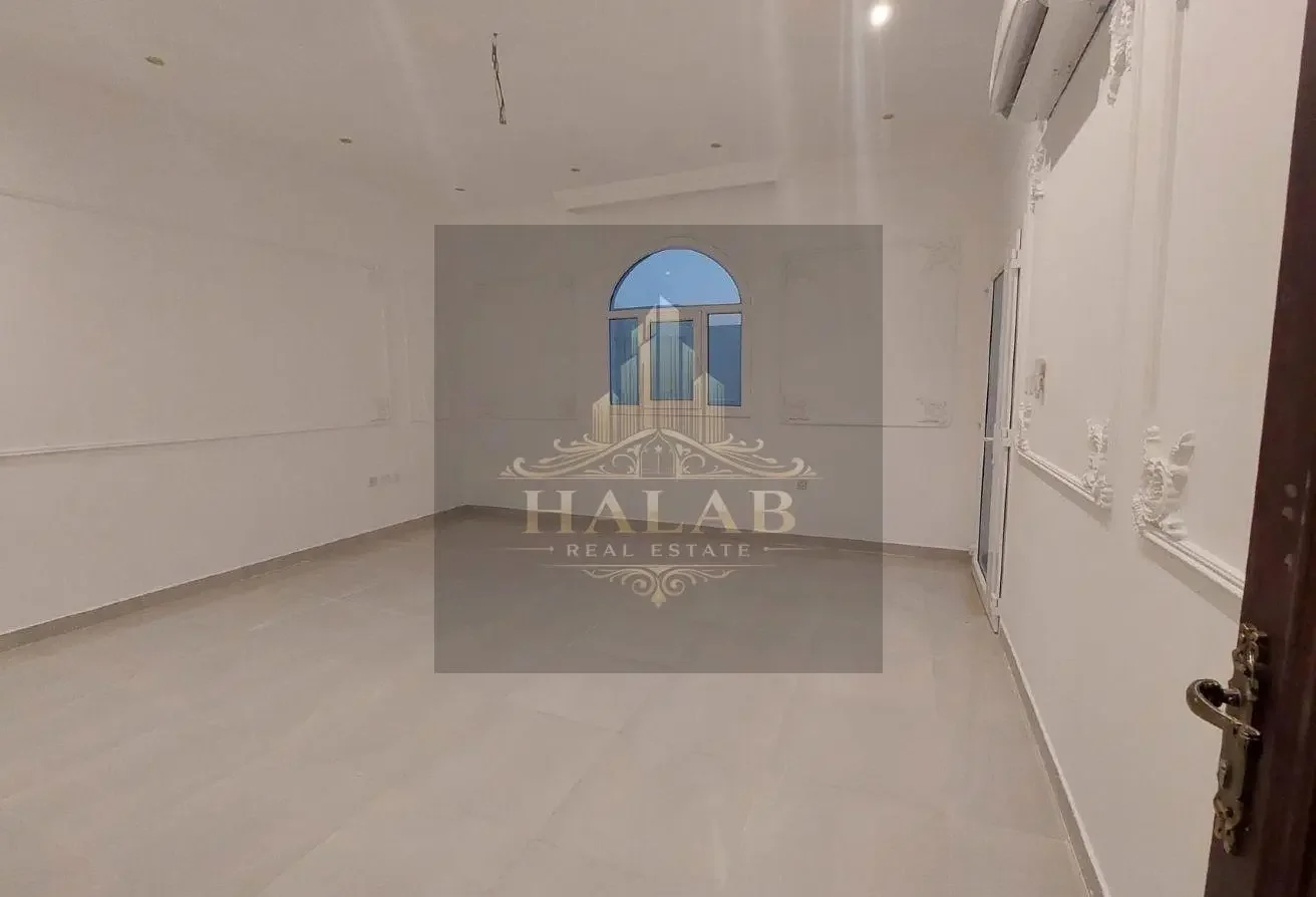 Villa in Al-Rayyan behind Dukhan Bank area ​​1200m