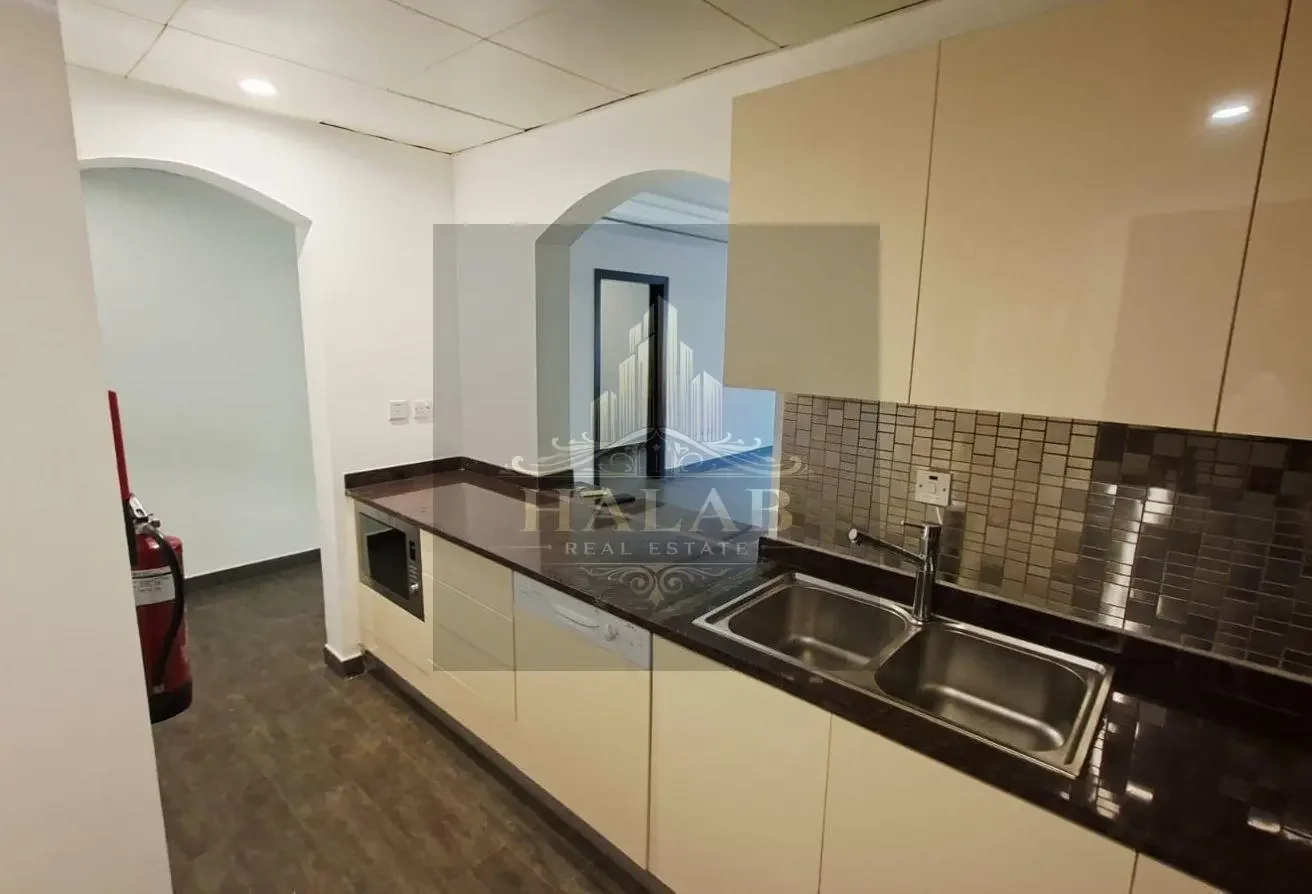 1 BHK Semi-Furnished | Sea View | Balcony