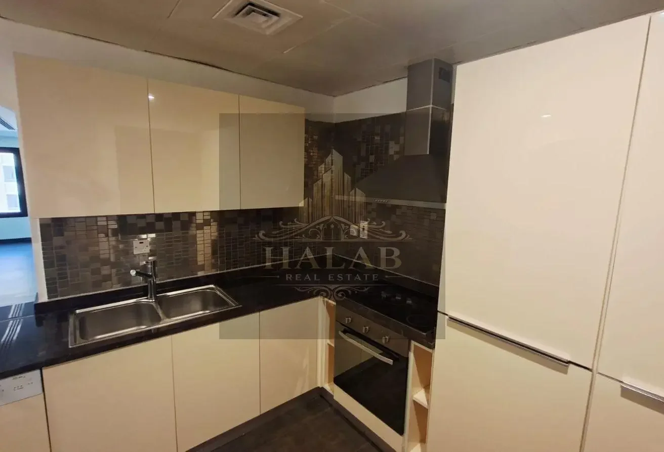 1 BHK Semi-Furnished | Sea View | Balcony - view 3